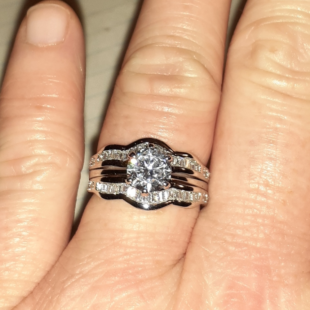 Belle Luce Simulated Diamond Ring